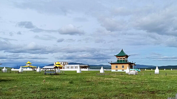 Когда две горы соединятся: в России восстановят старейший буддийский храм