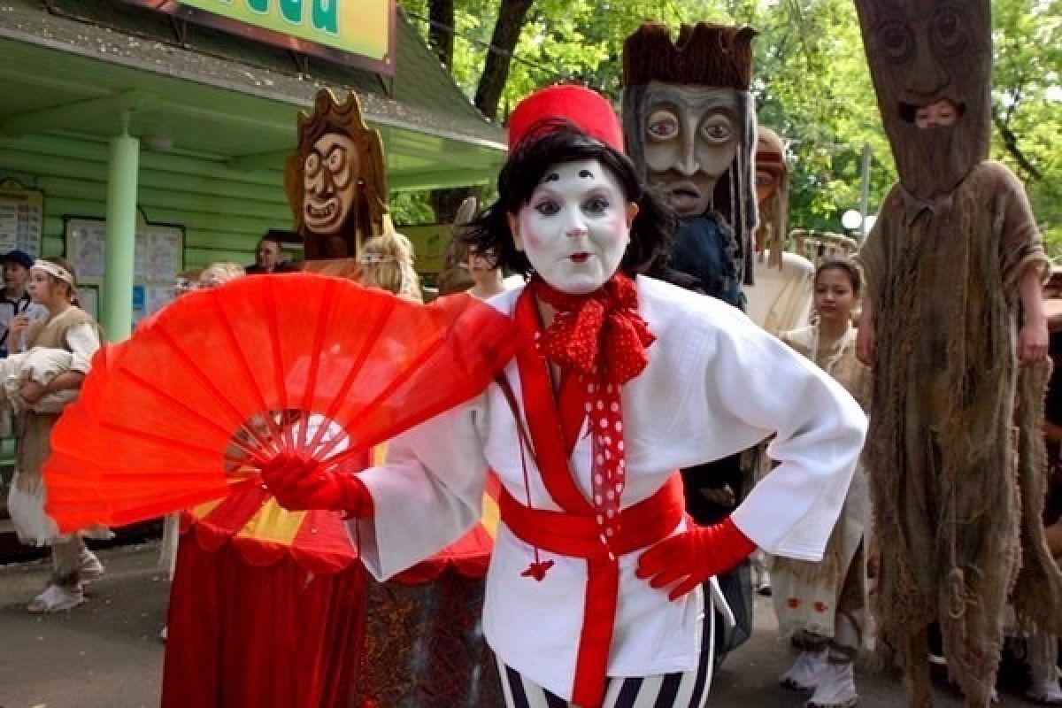 Ul teatry 2